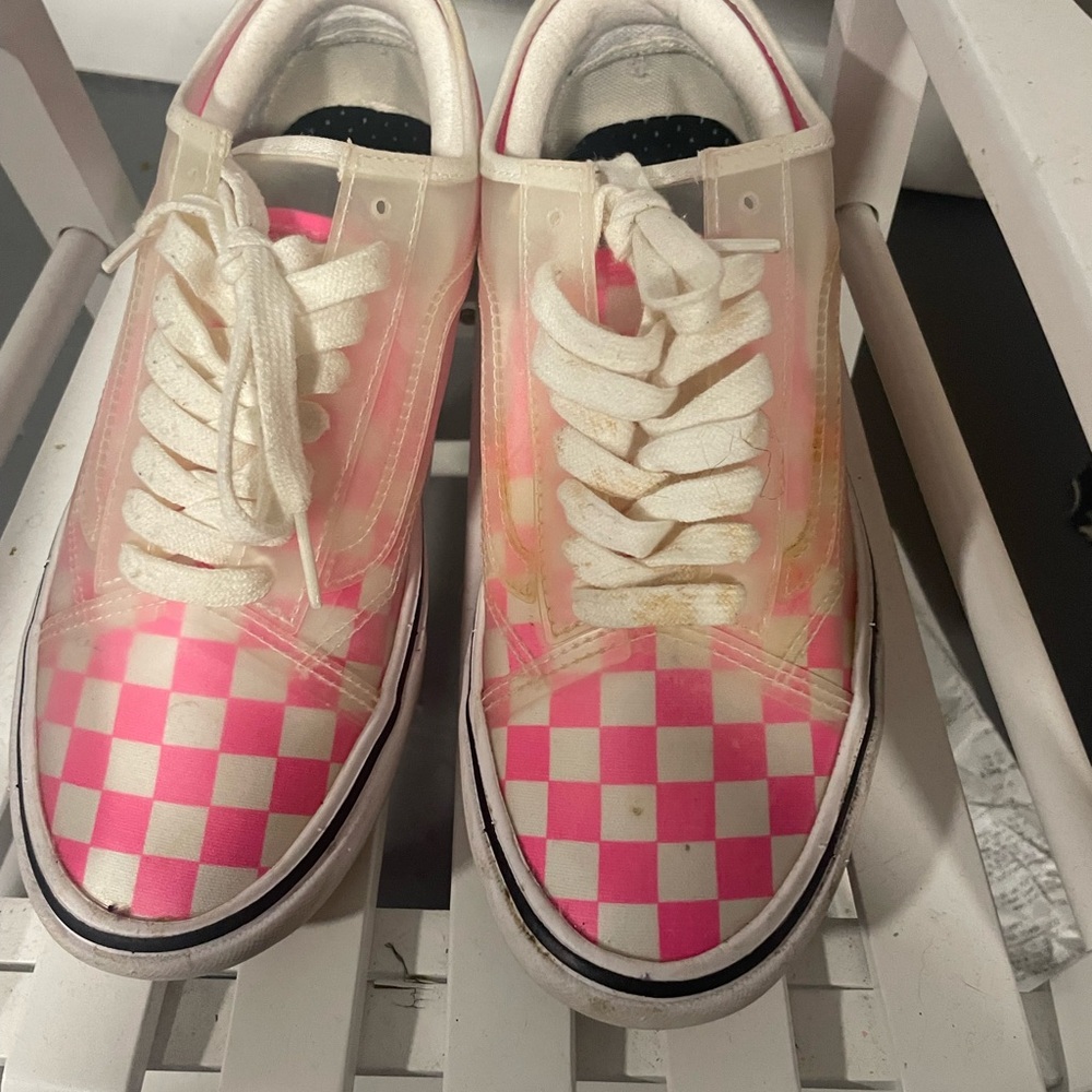 Pink and white checkered vans , with a clear cover over them. - Picture 3 of 6